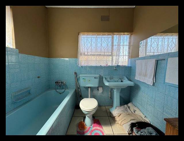 3 BEDROOM HOUSE FOR SALE IN RHODESFIELD